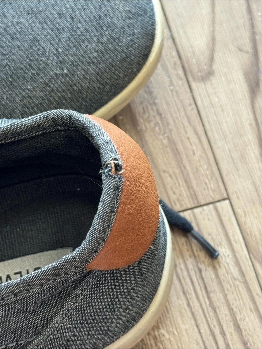 Steve Madden Men’s Gray Canvas Lace-Up Sneakers